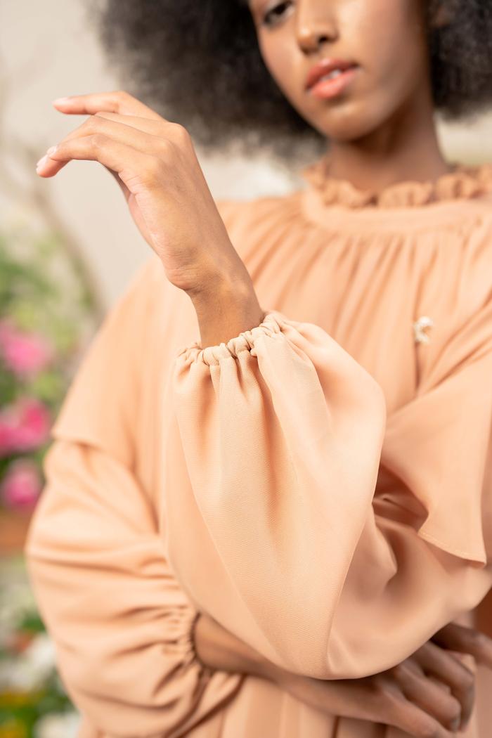 Loora Blouse Tan