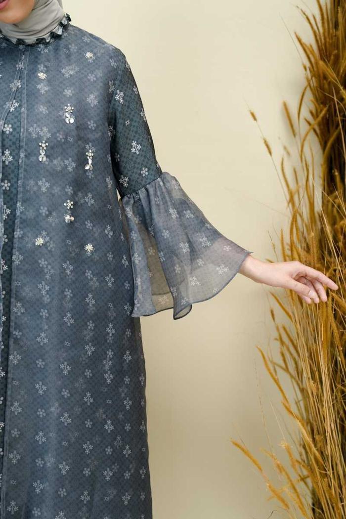 Pandai Sikek Dress with Embellishment Savarna