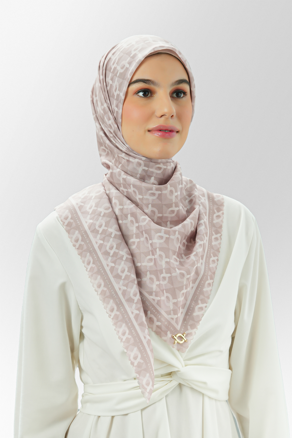 Medium Monogram Scarf II