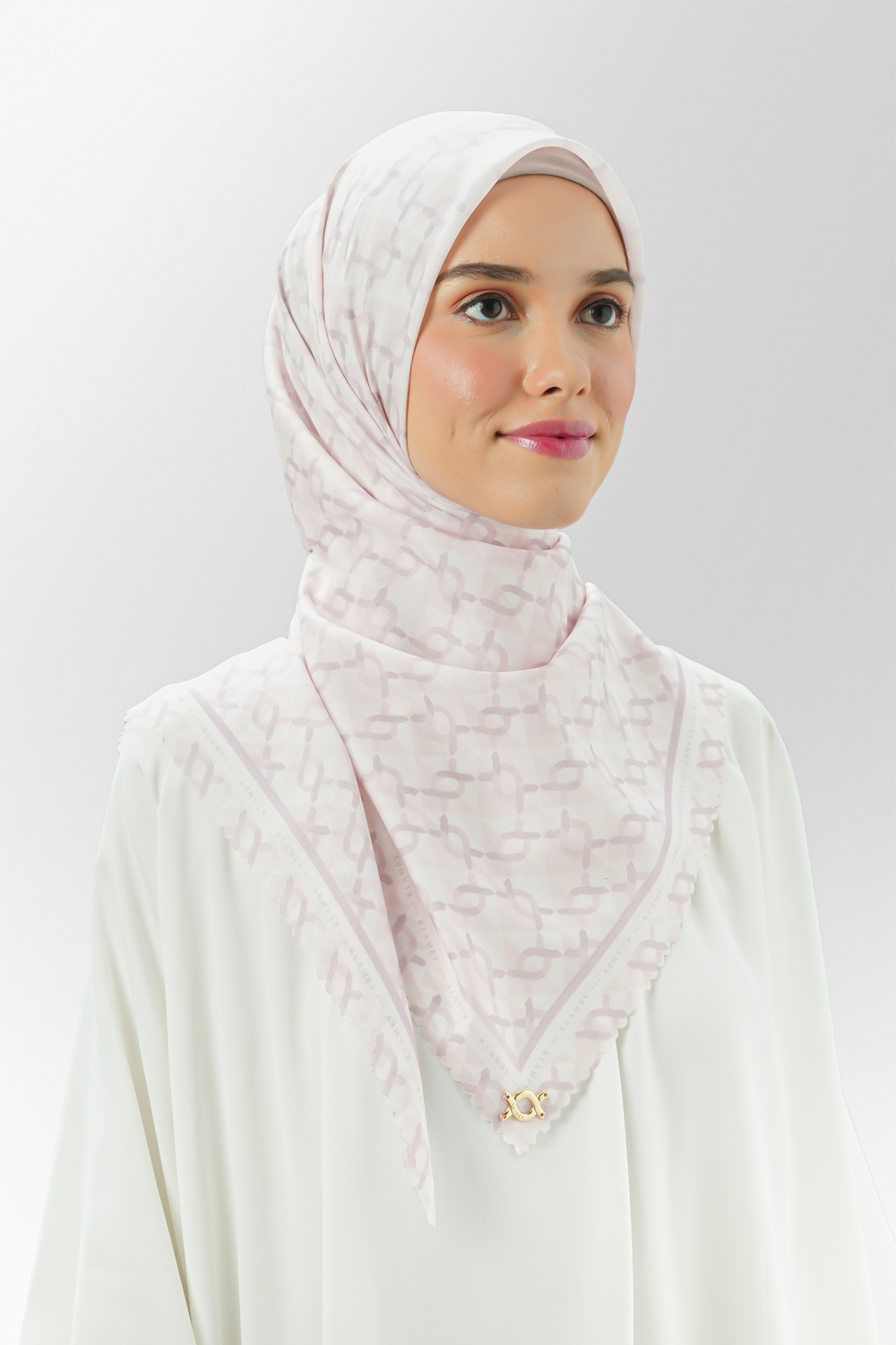 Medium Monogram Scarf II