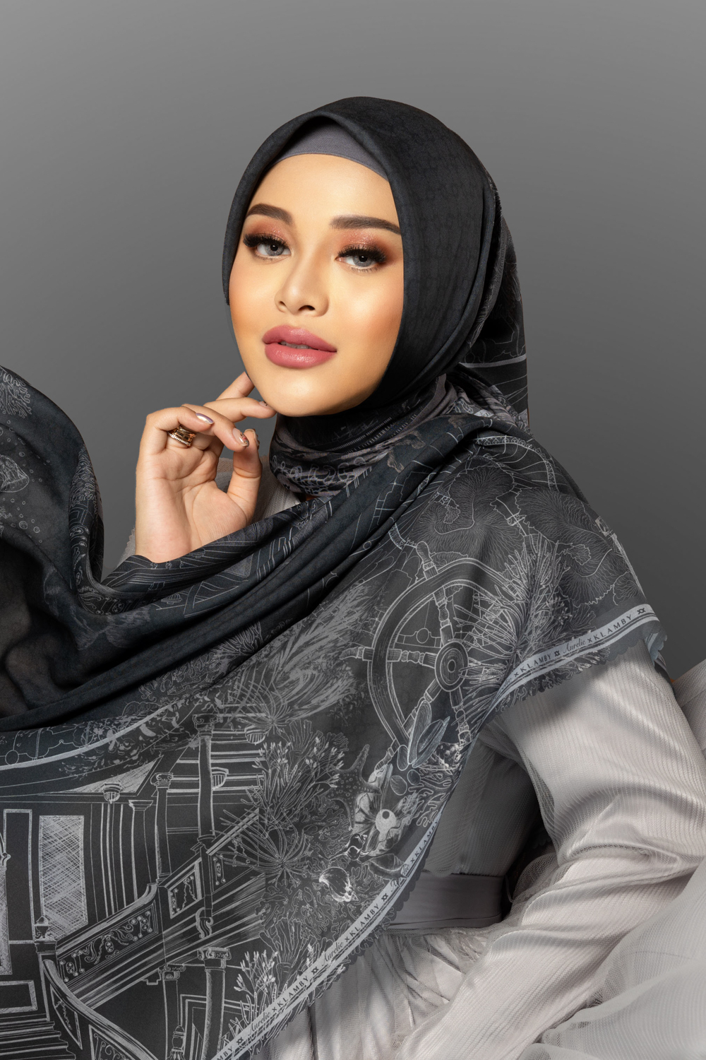 Aurelie Scarf
