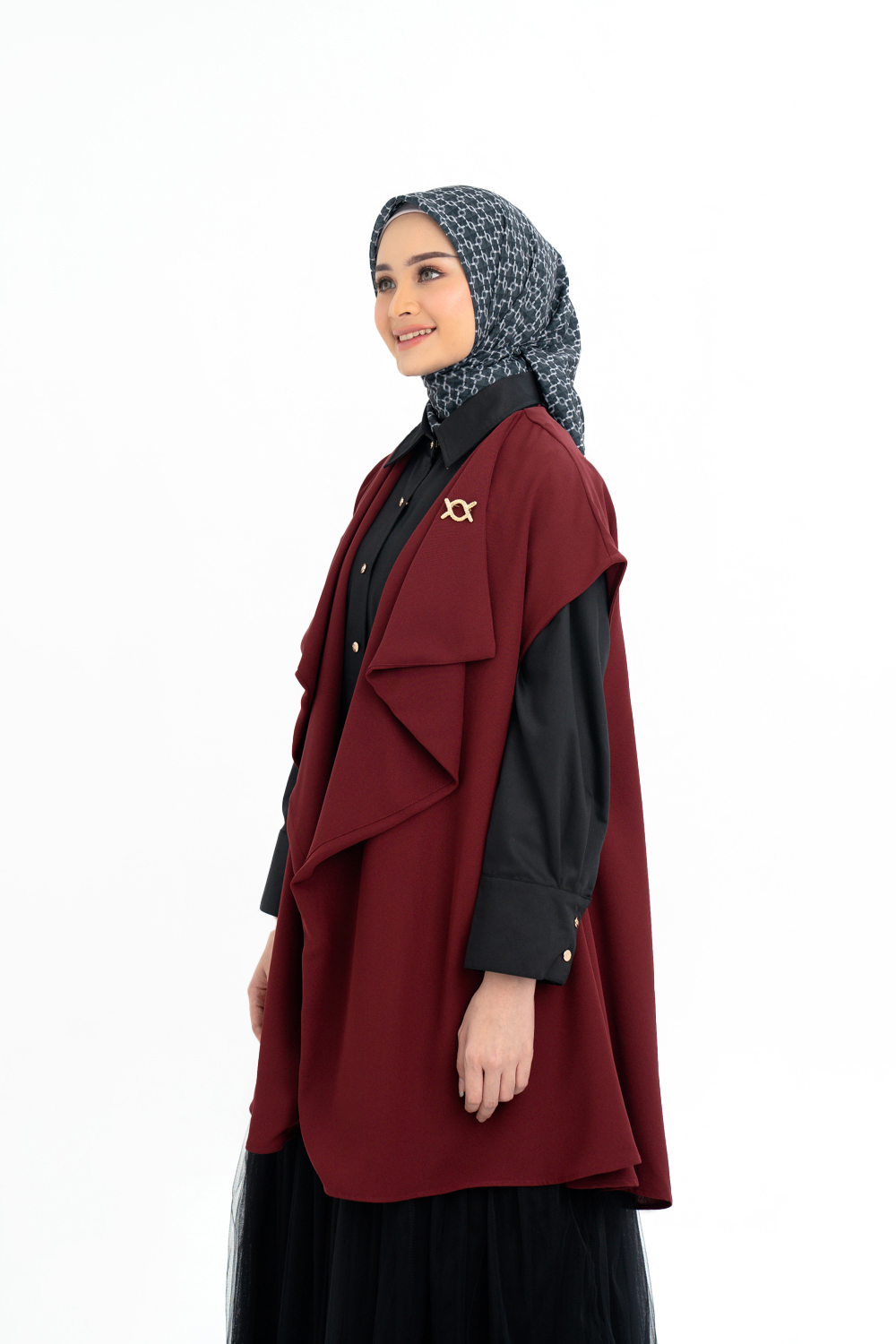 Shara Outer Vest Red Garnet