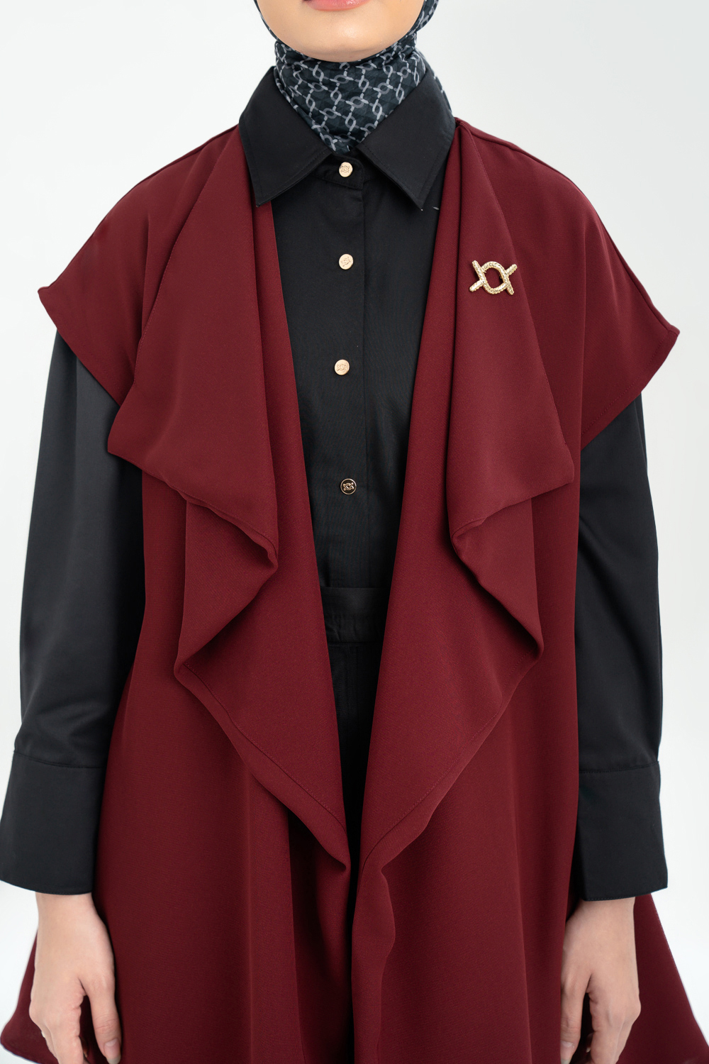 Shara Outer Vest Red Garnet
