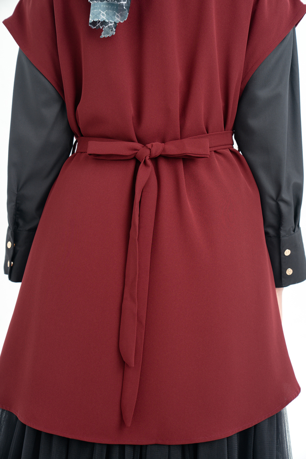 Shara Outer Vest Red Garnet
