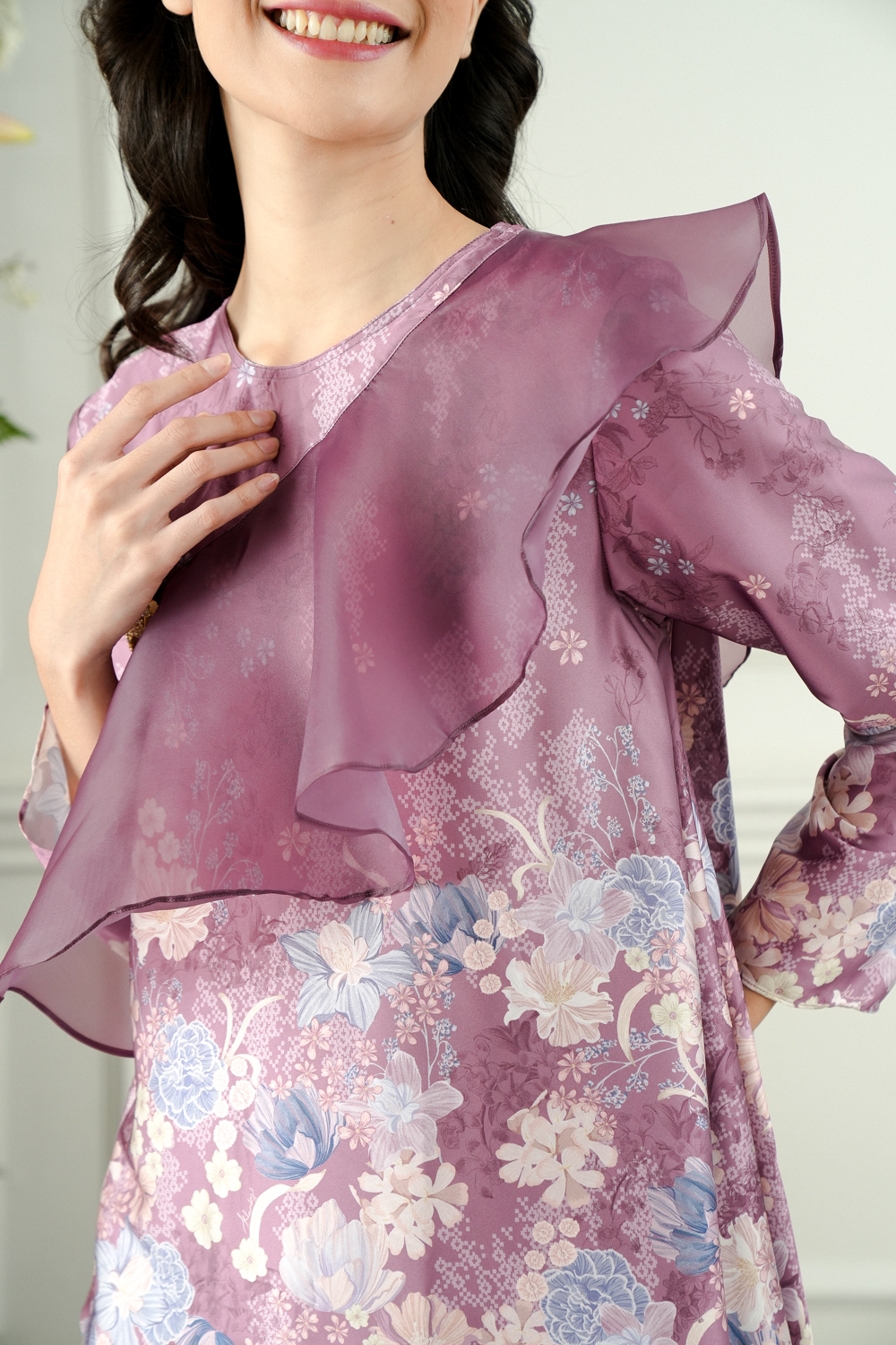 Anyelir Blouse (Minor) Madika
