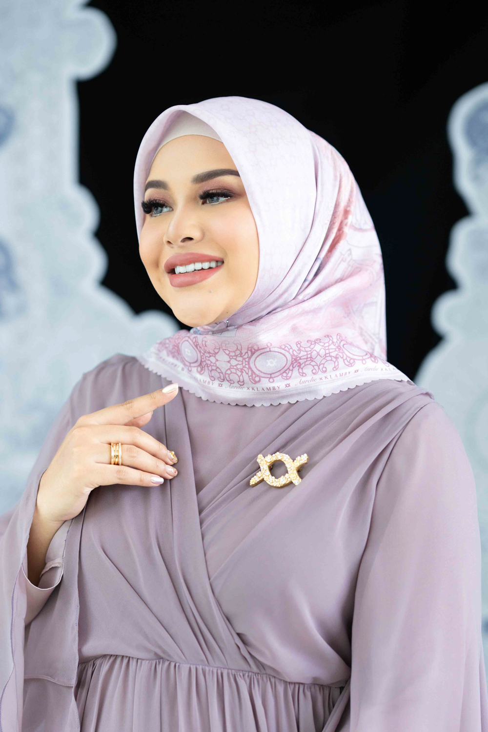 Aurelie Scarf (Minor)
