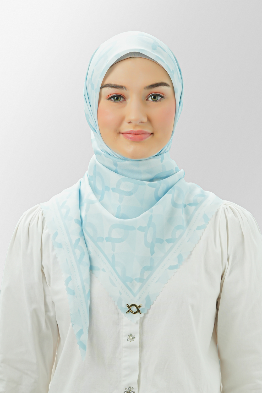 Grande Monogram Scarf IV (Minor)