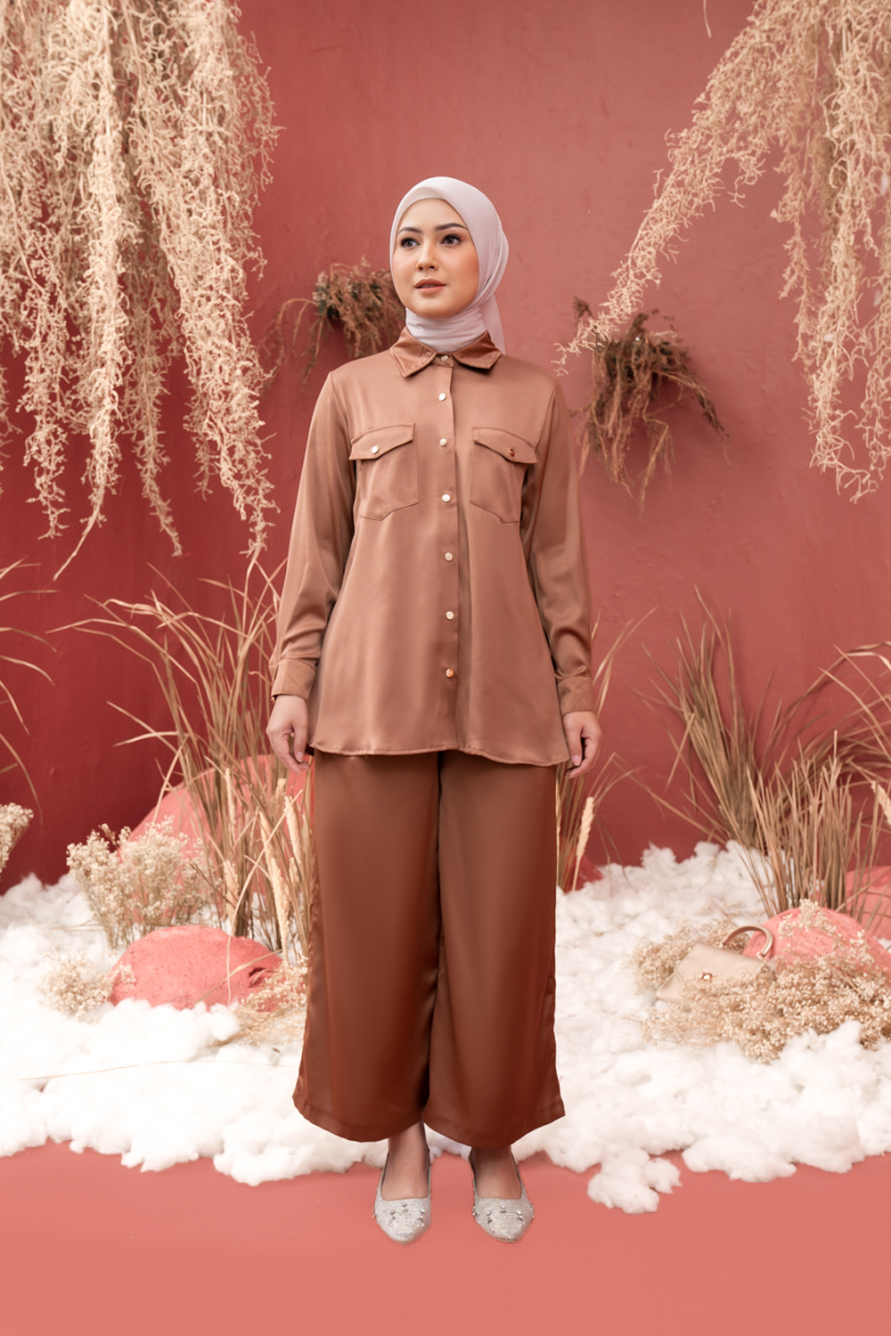 Alicia One Set (Minor) Walnut