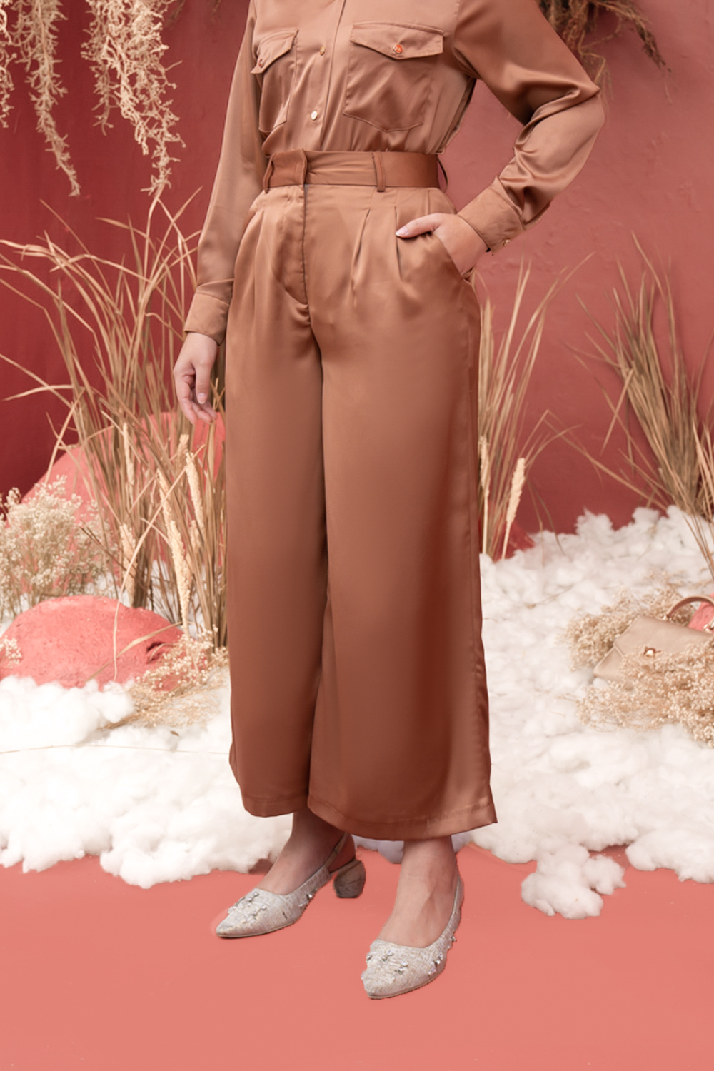 Alicia One Set (Minor) Walnut