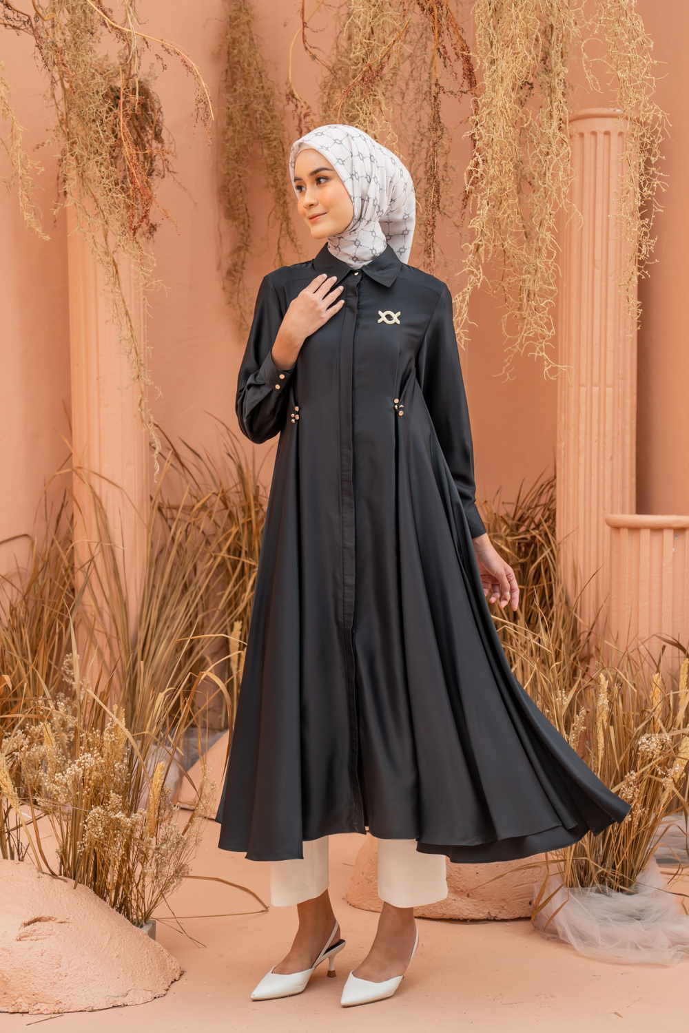 Laufey Midi Dress (Minor) Onyx