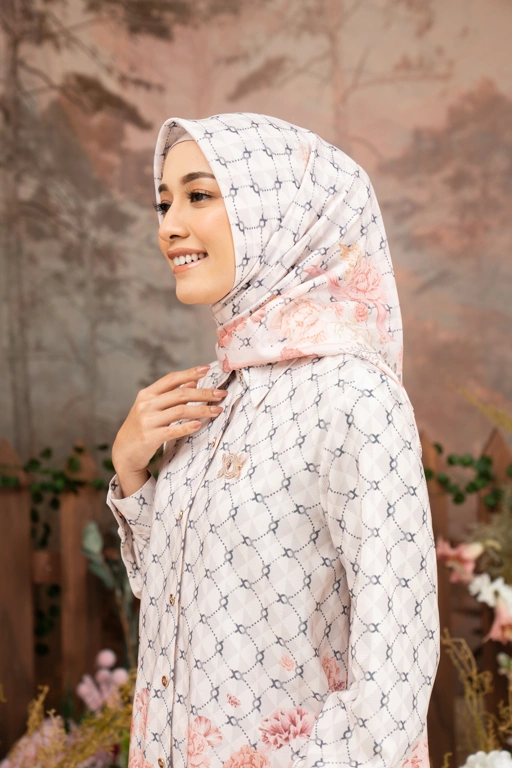 Image of Rosette Scarf