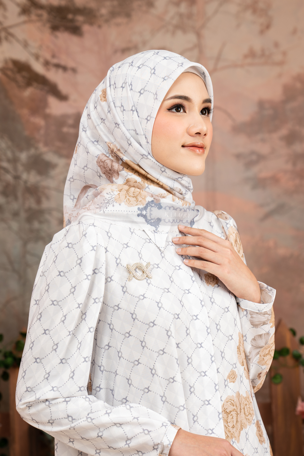 Rosette Scarf