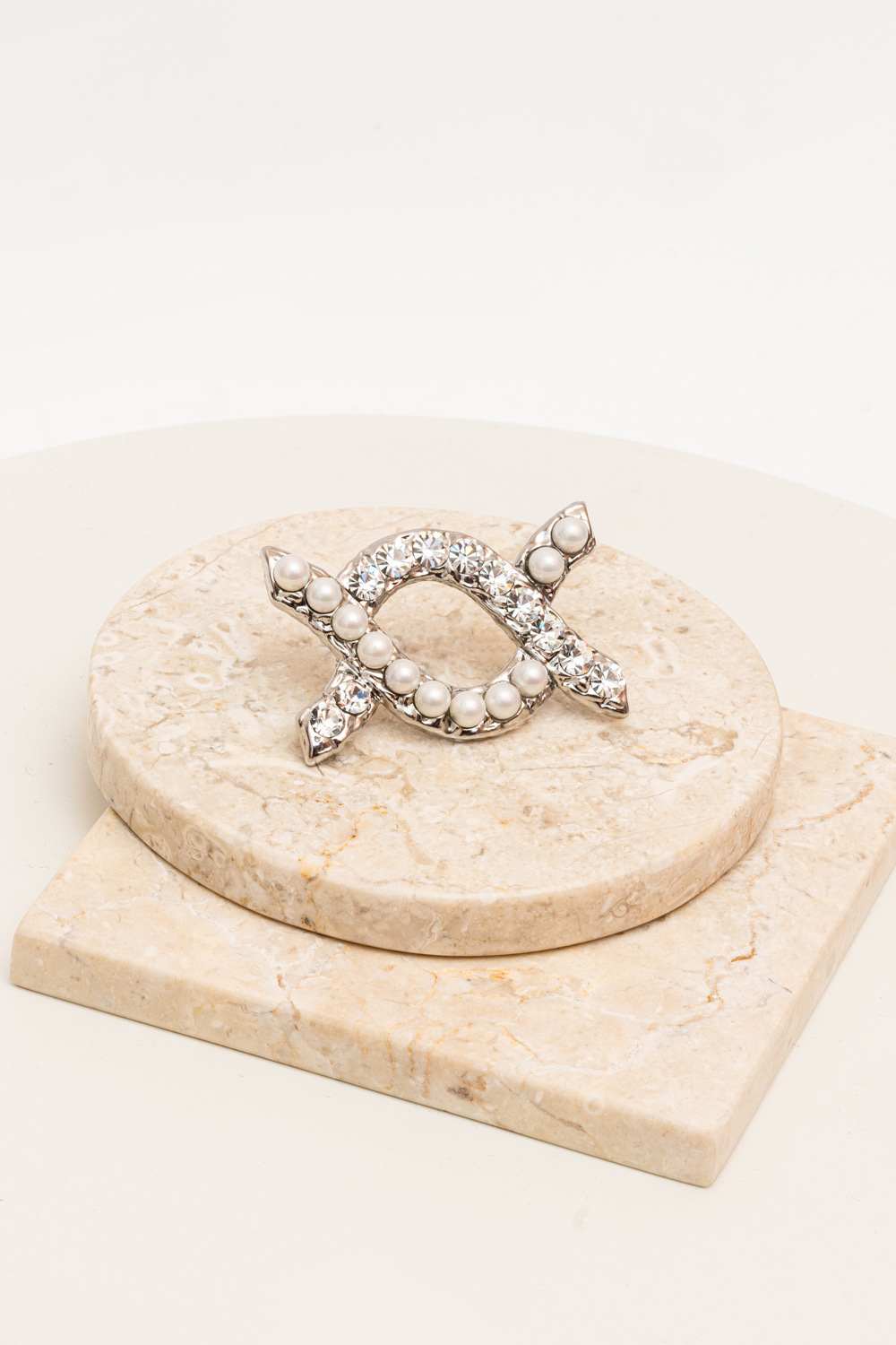 Nayana Brooch Silver