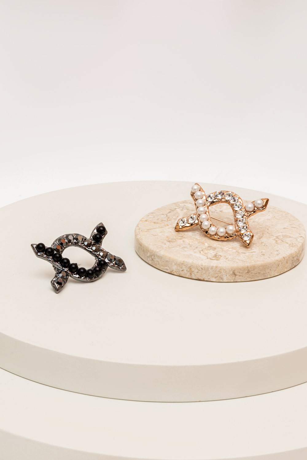 Nayana Brooch Rose Gold