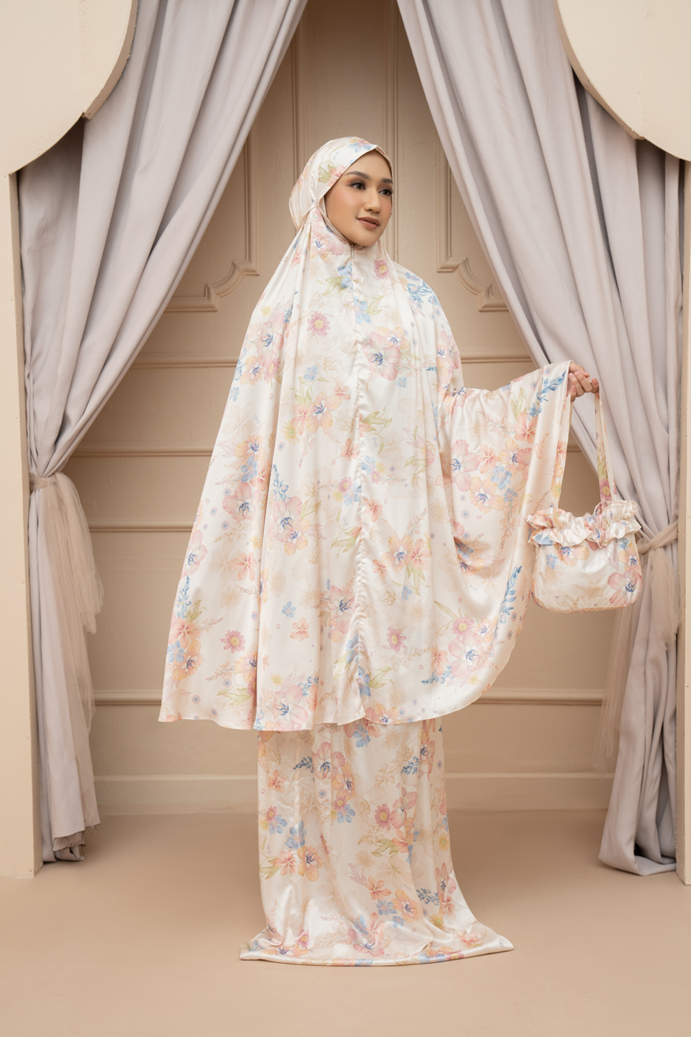 Namora Prayer Set