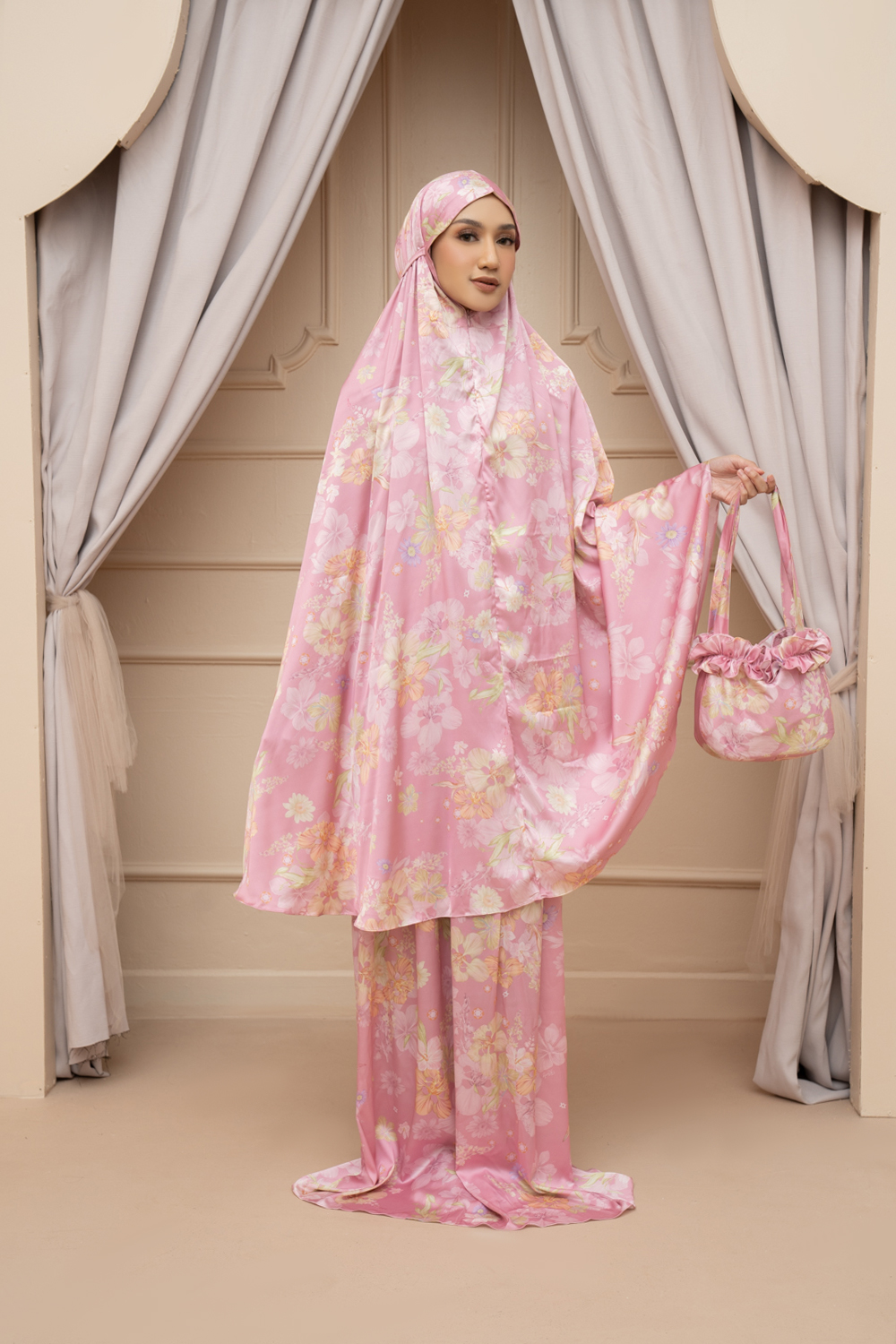 Namora Prayer Set