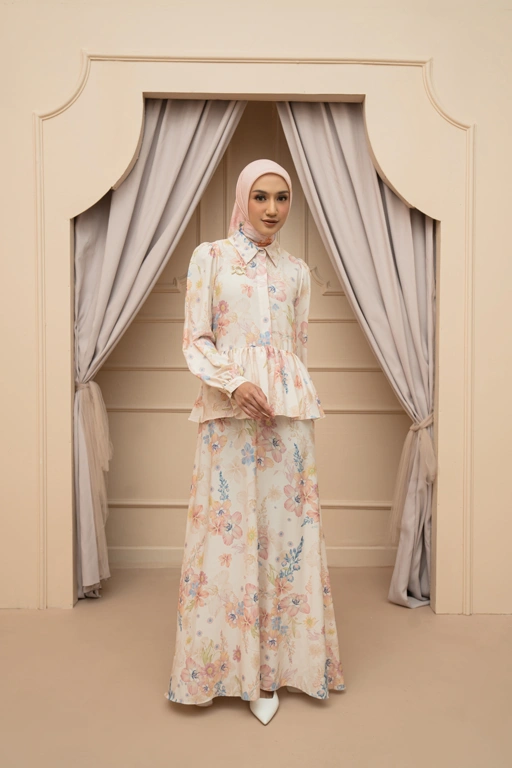 Image of Klamby - Namora Dress Chantilly