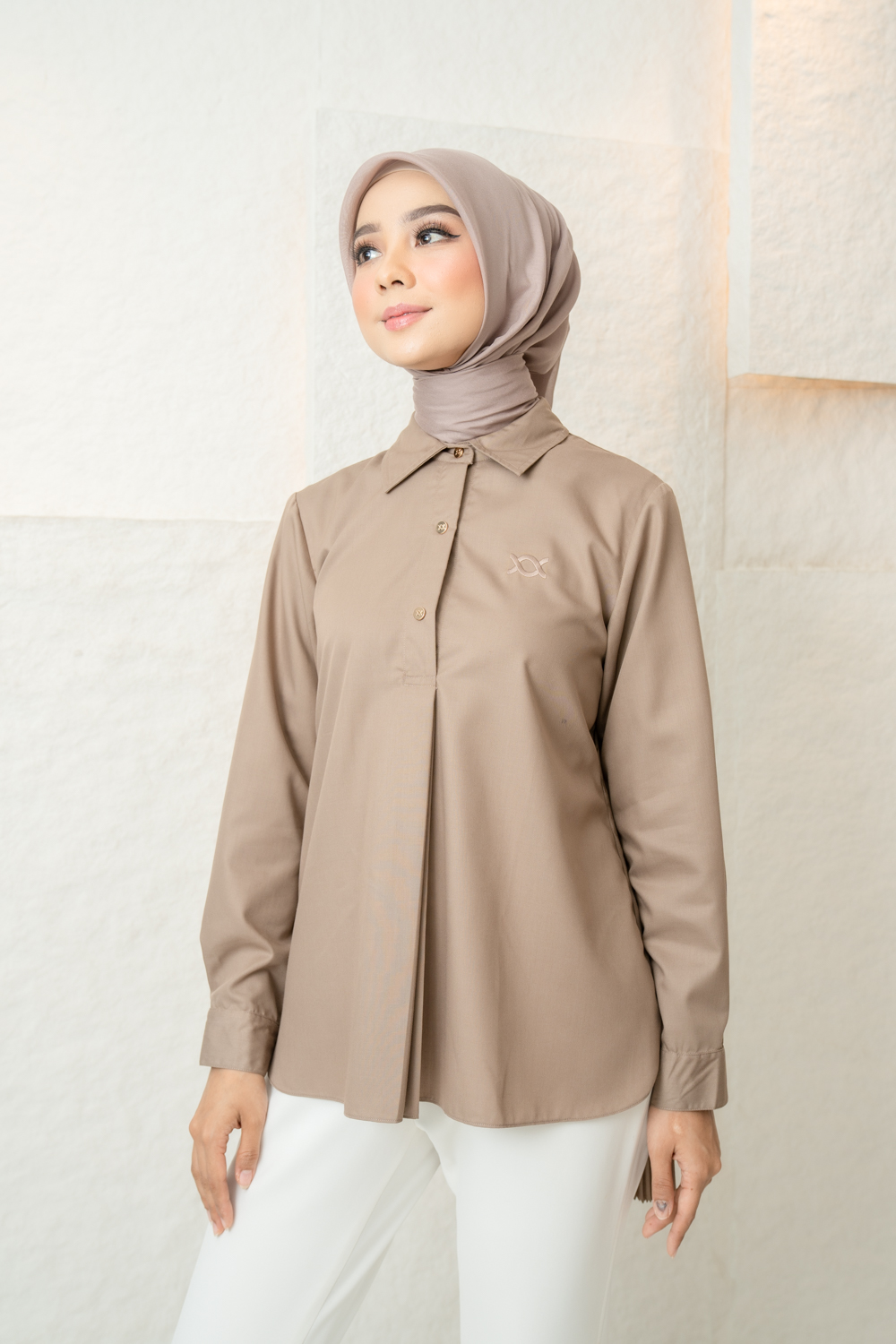 Tiara Shirt Toasted Coconut