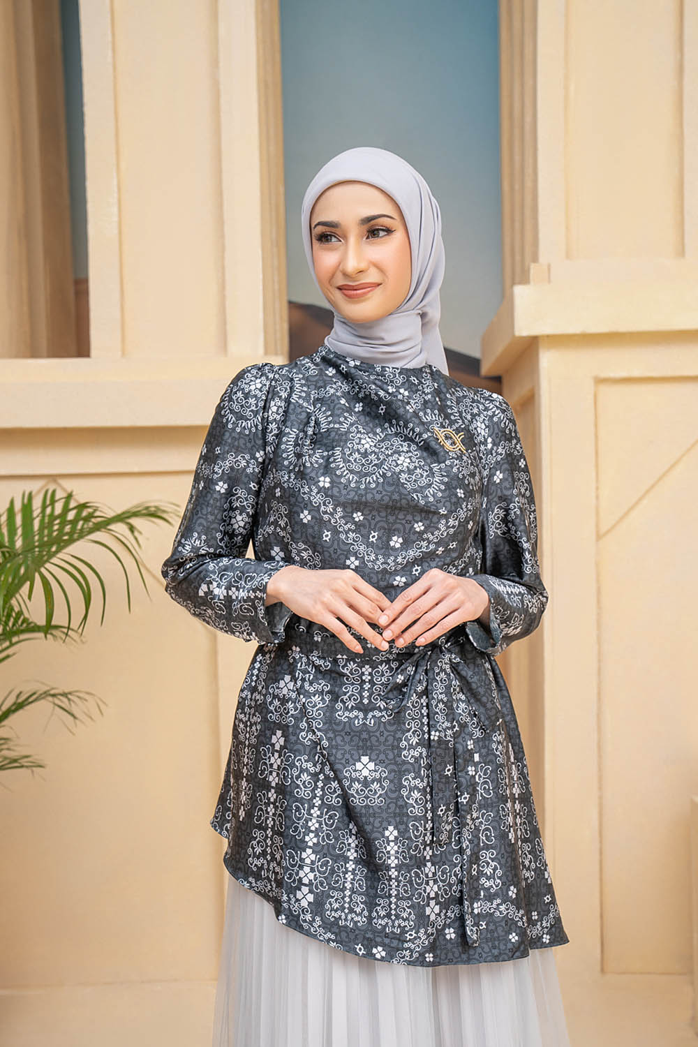 Malqaf Blouse Dark Eclipse