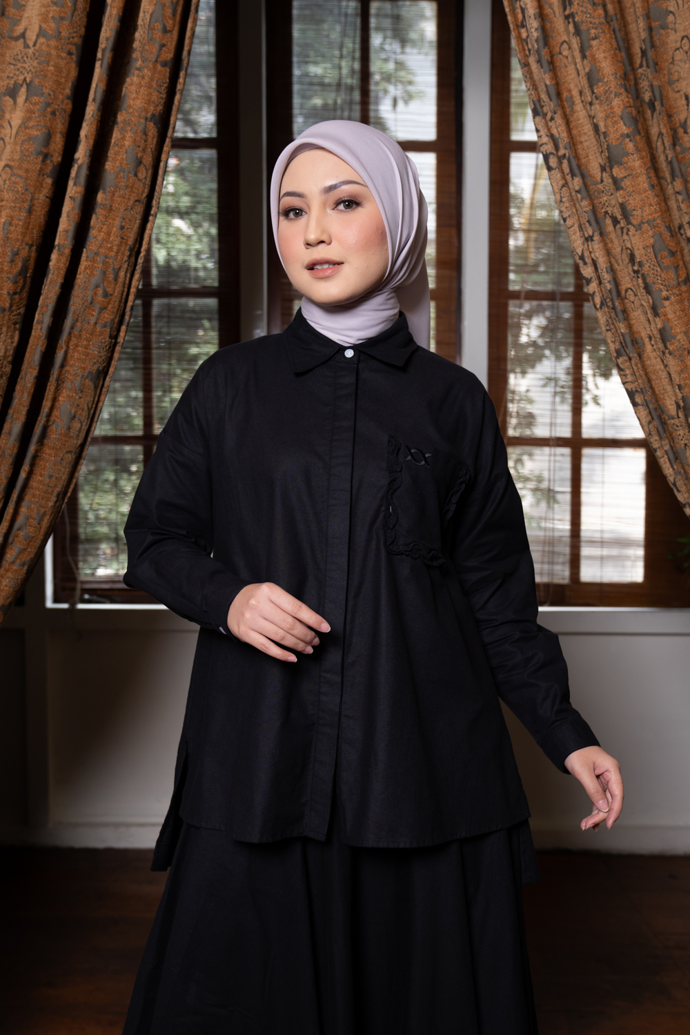 Anna Shirt (Minor) Black Truffle