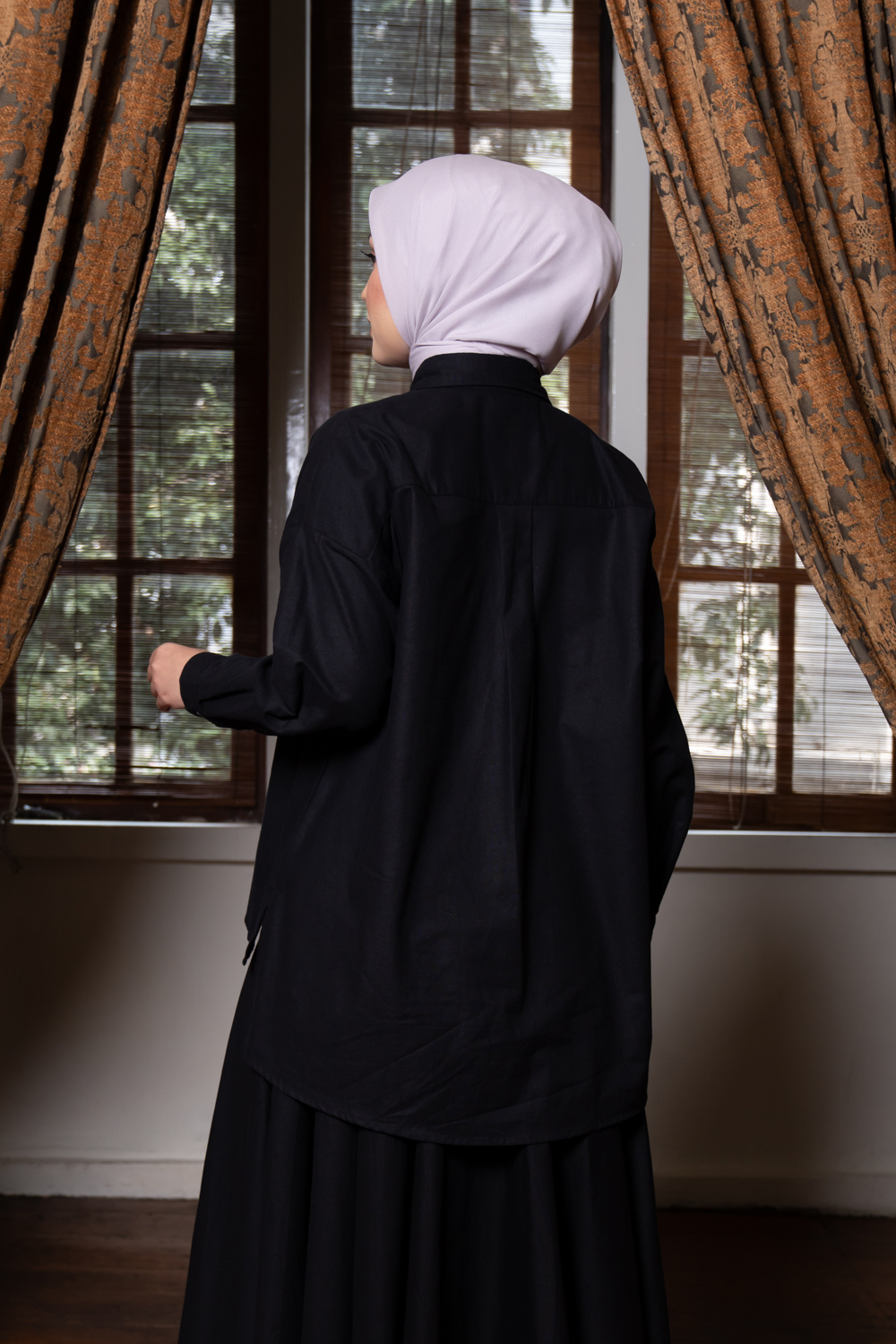 Anna Shirt (Minor) Black Truffle