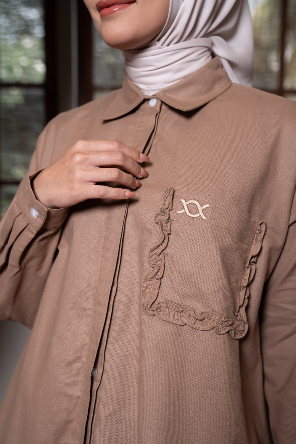 Anna Shirt (Minor) Brown Sugar