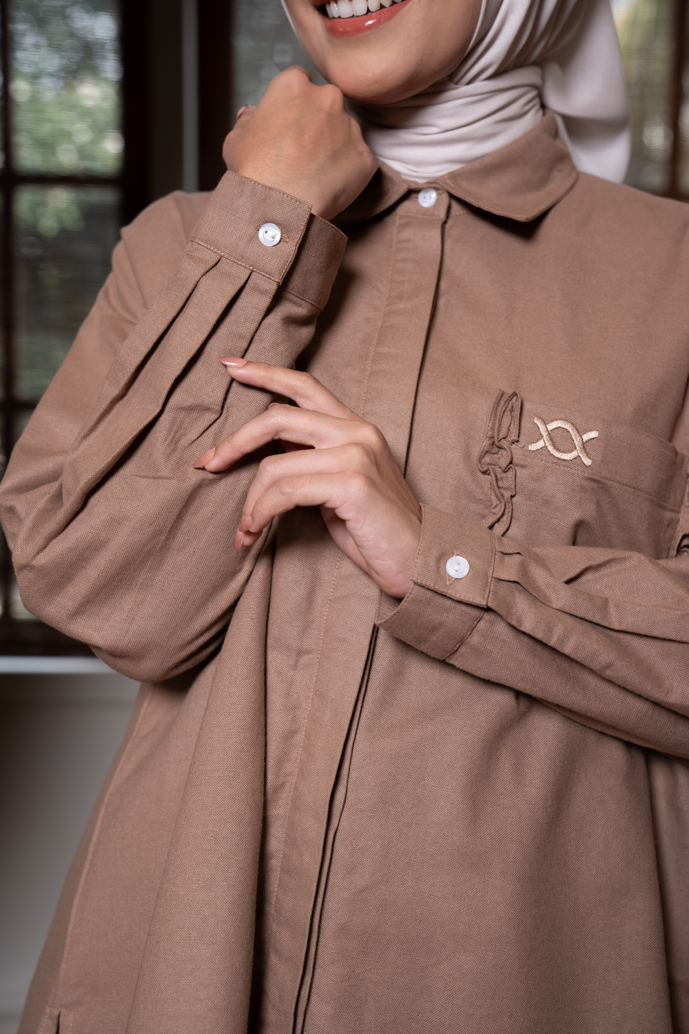 Anna Shirt (Minor) Brown Sugar