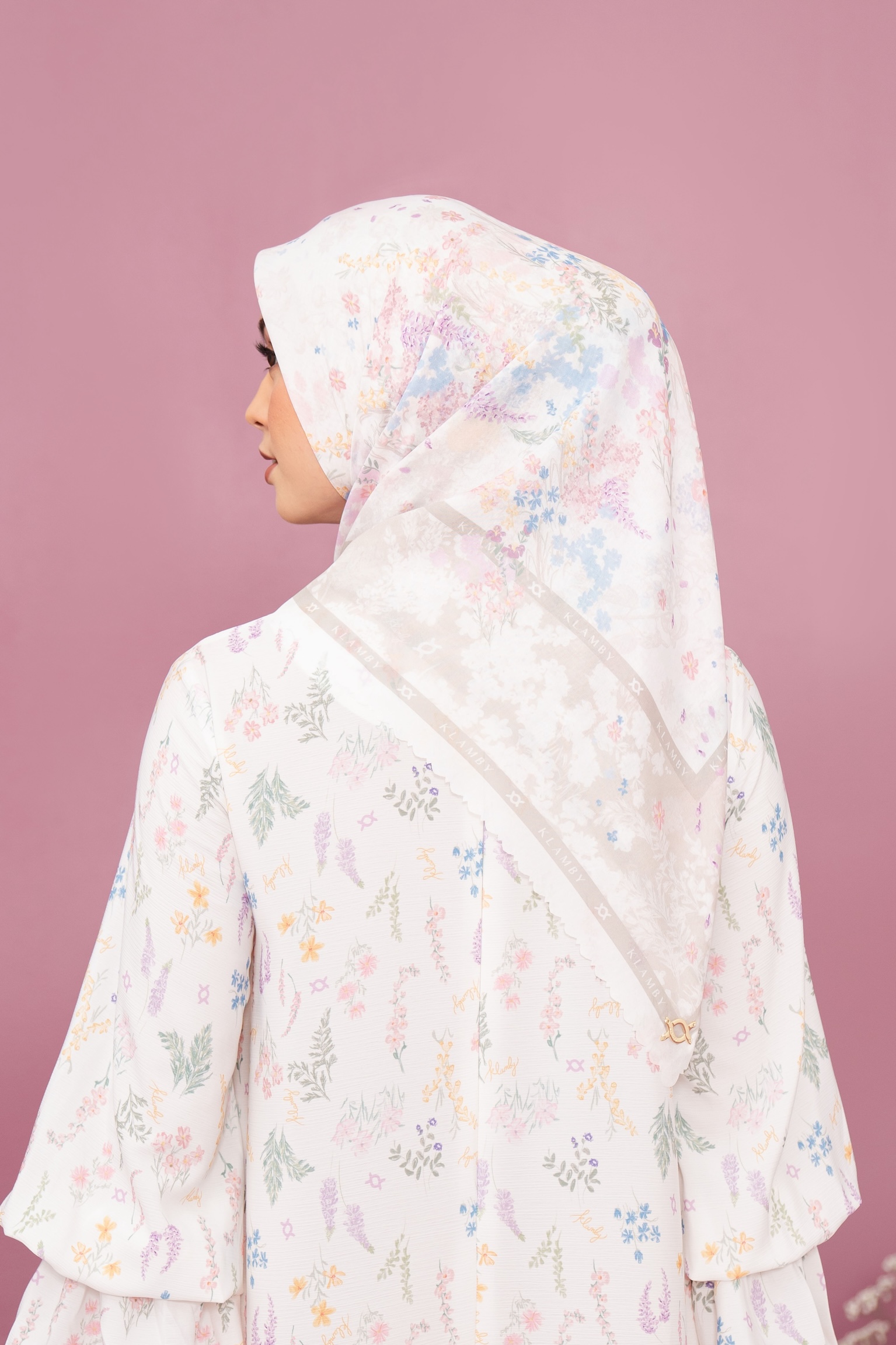 Gardenia Scarf