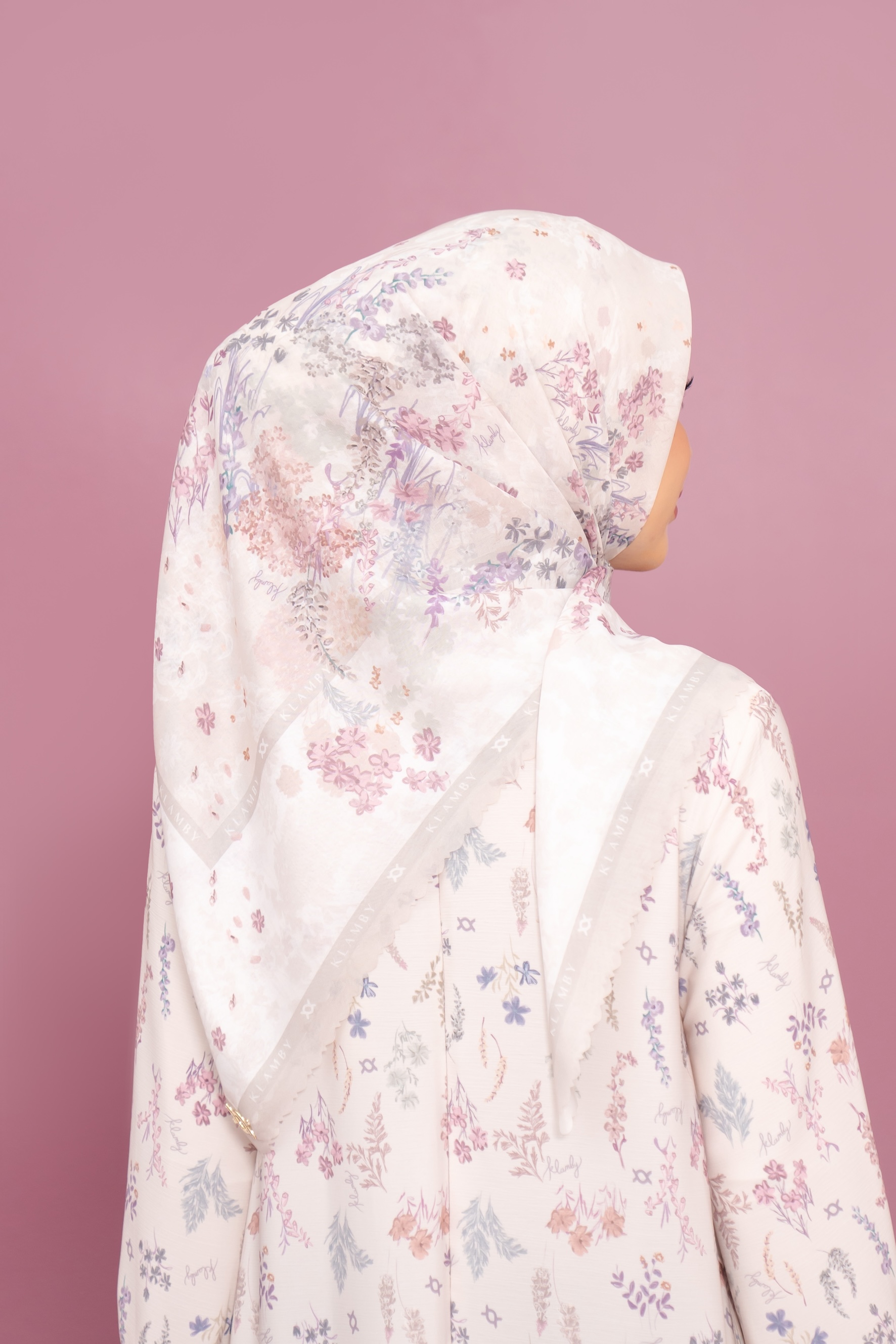 Gardenia Scarf