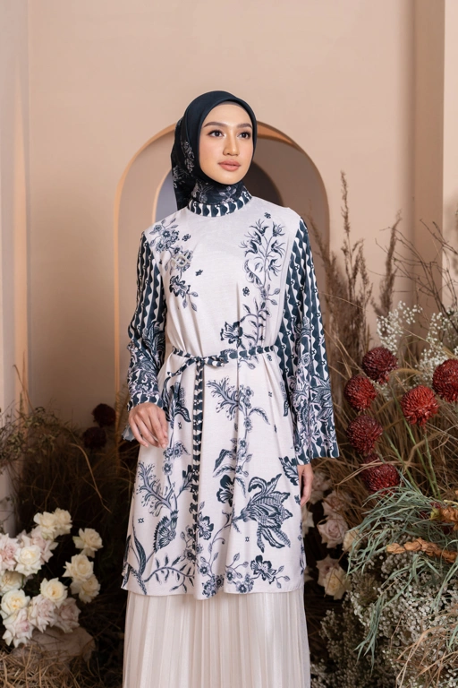 Image of Klamby - Semantik Tunic Raven Light