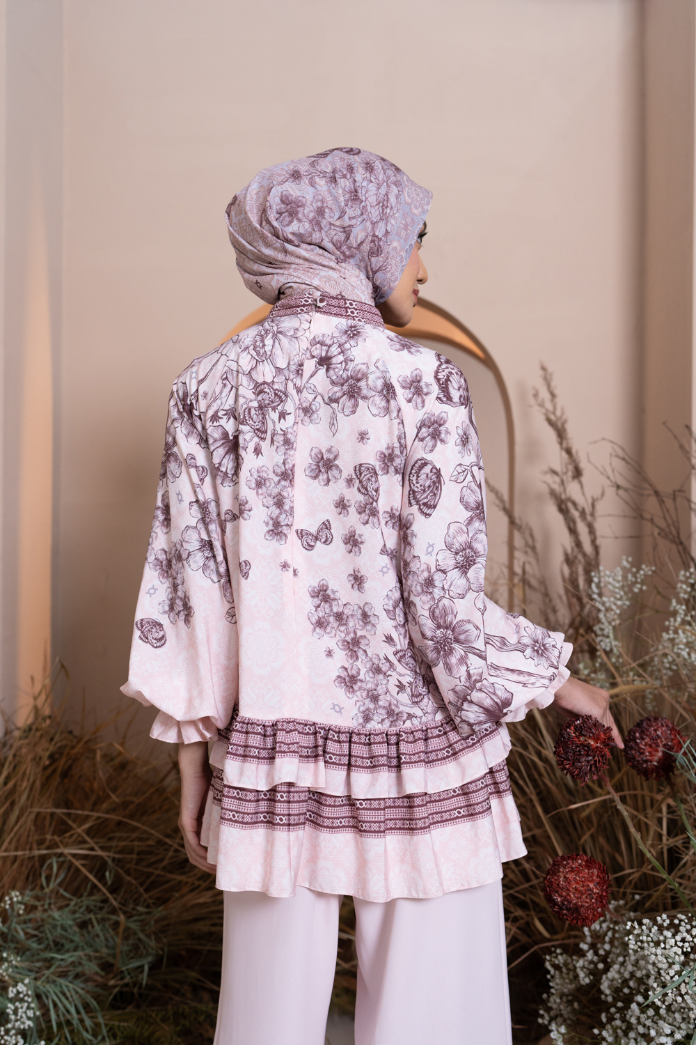 Medinela Blouse Pink Scallop
