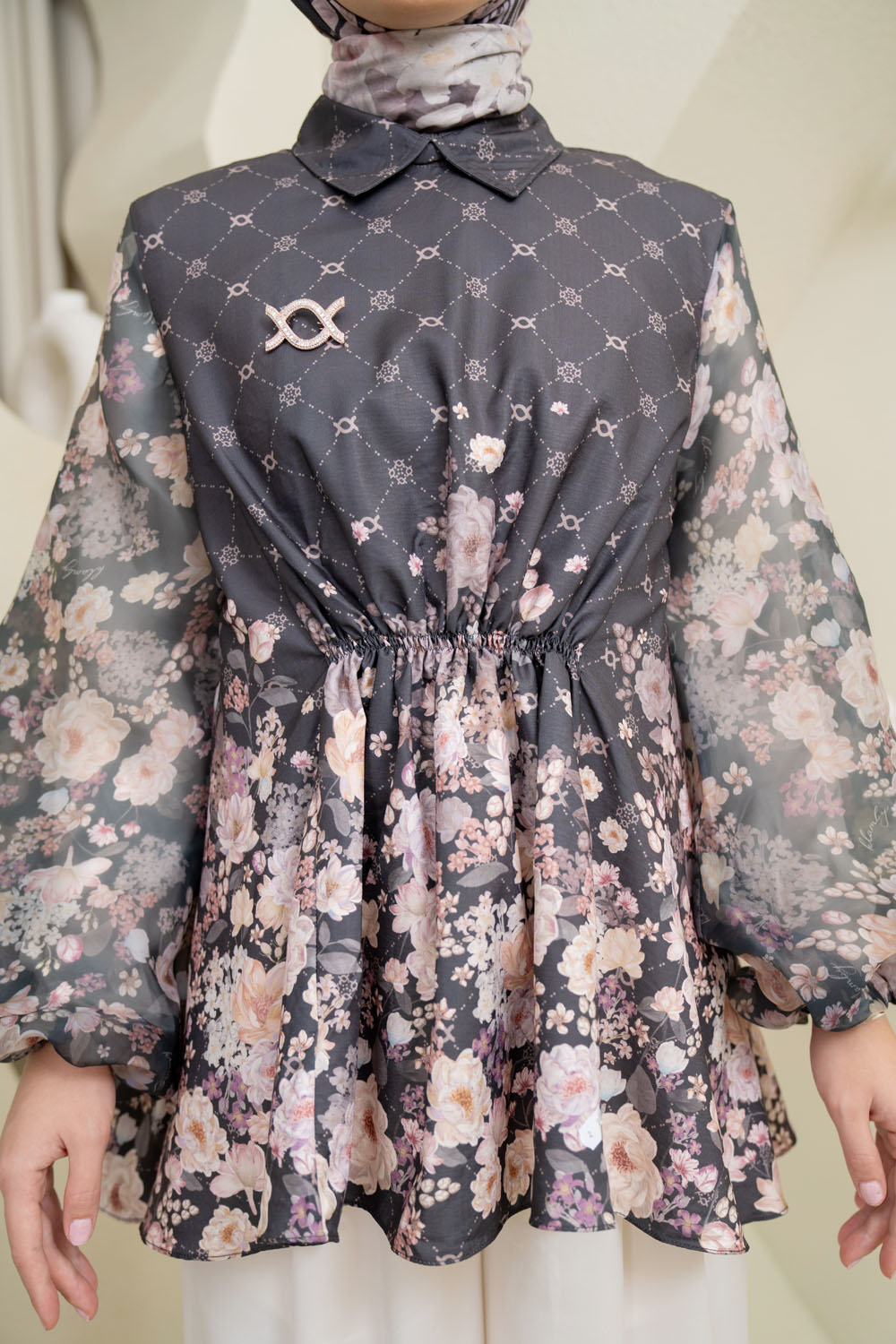 Sikka Blouse (Minor) Black Onyx