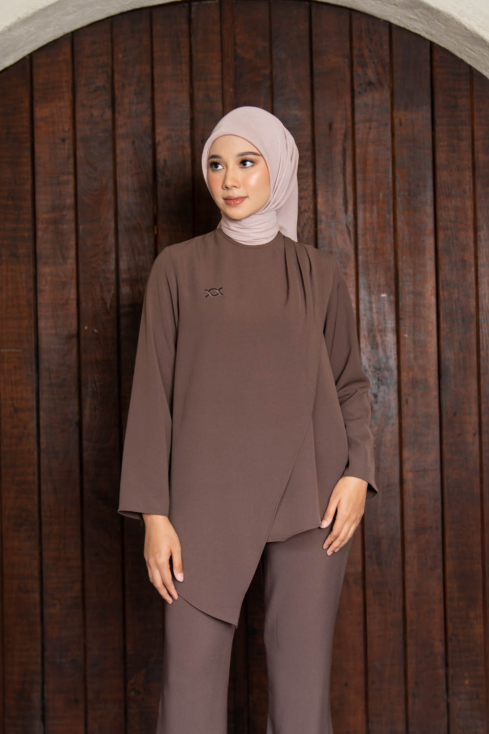 Yvaine Blouse (Minor) Carafe