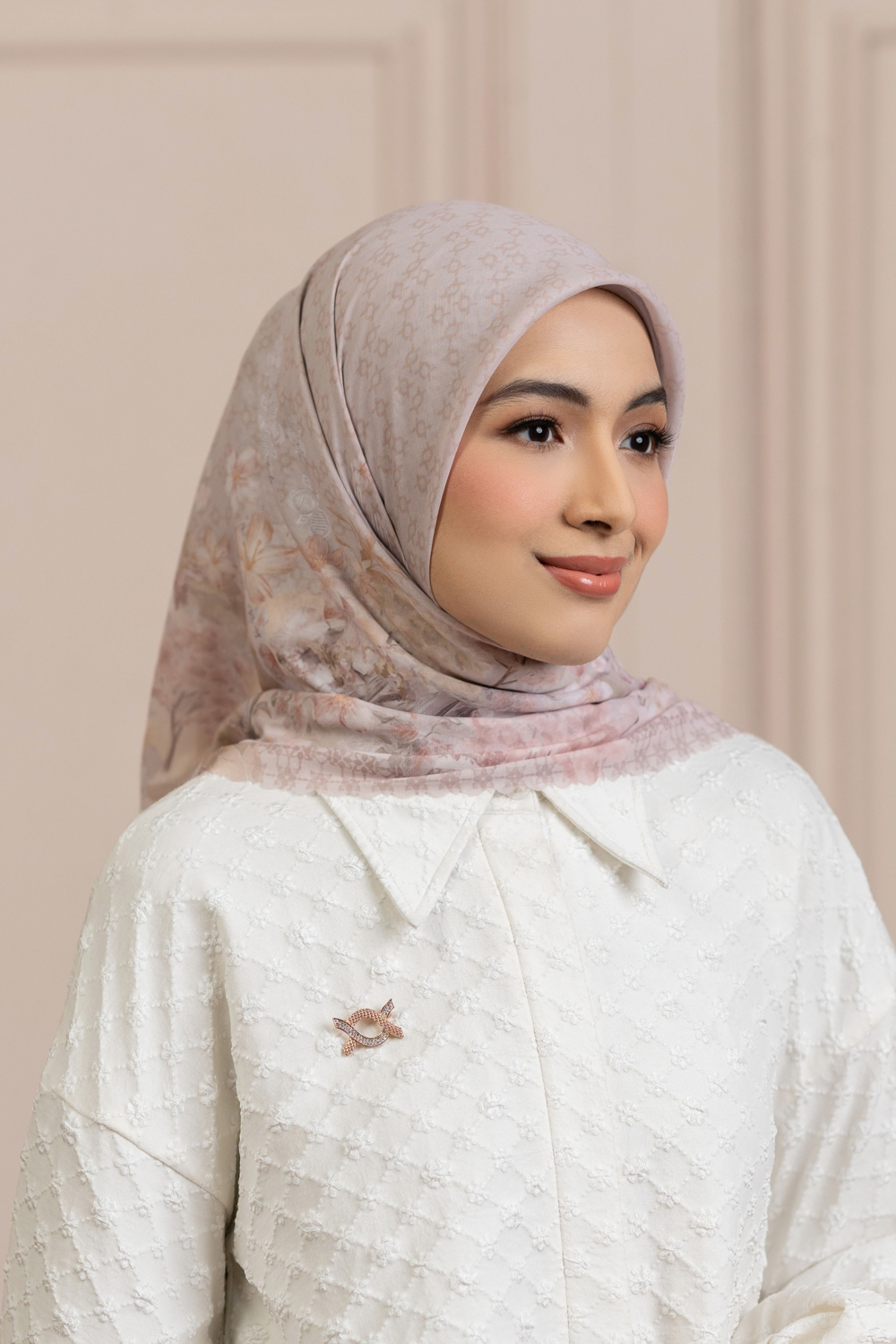 Astiri Scarf