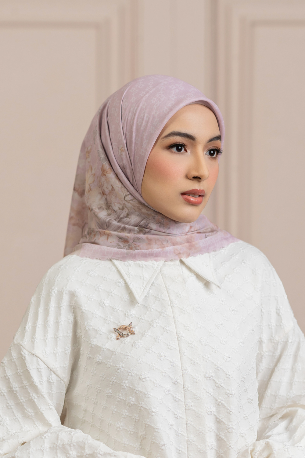 Astiri Scarf