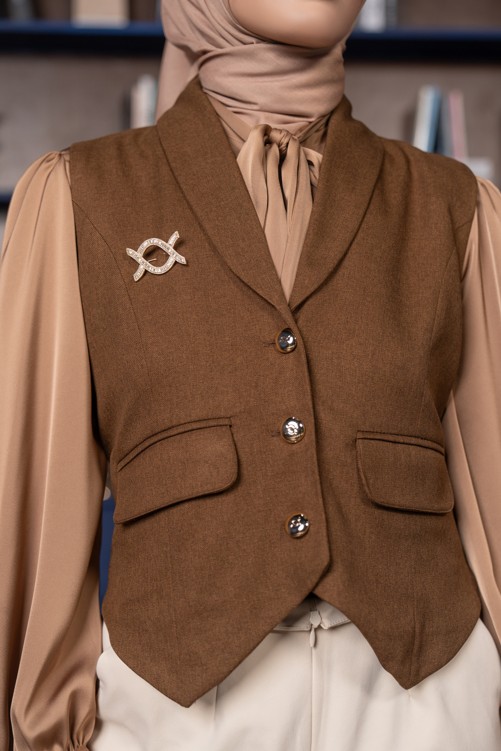 Vivienne Vest Cocoa