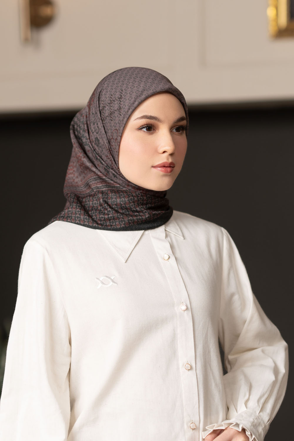 Esme Scarf