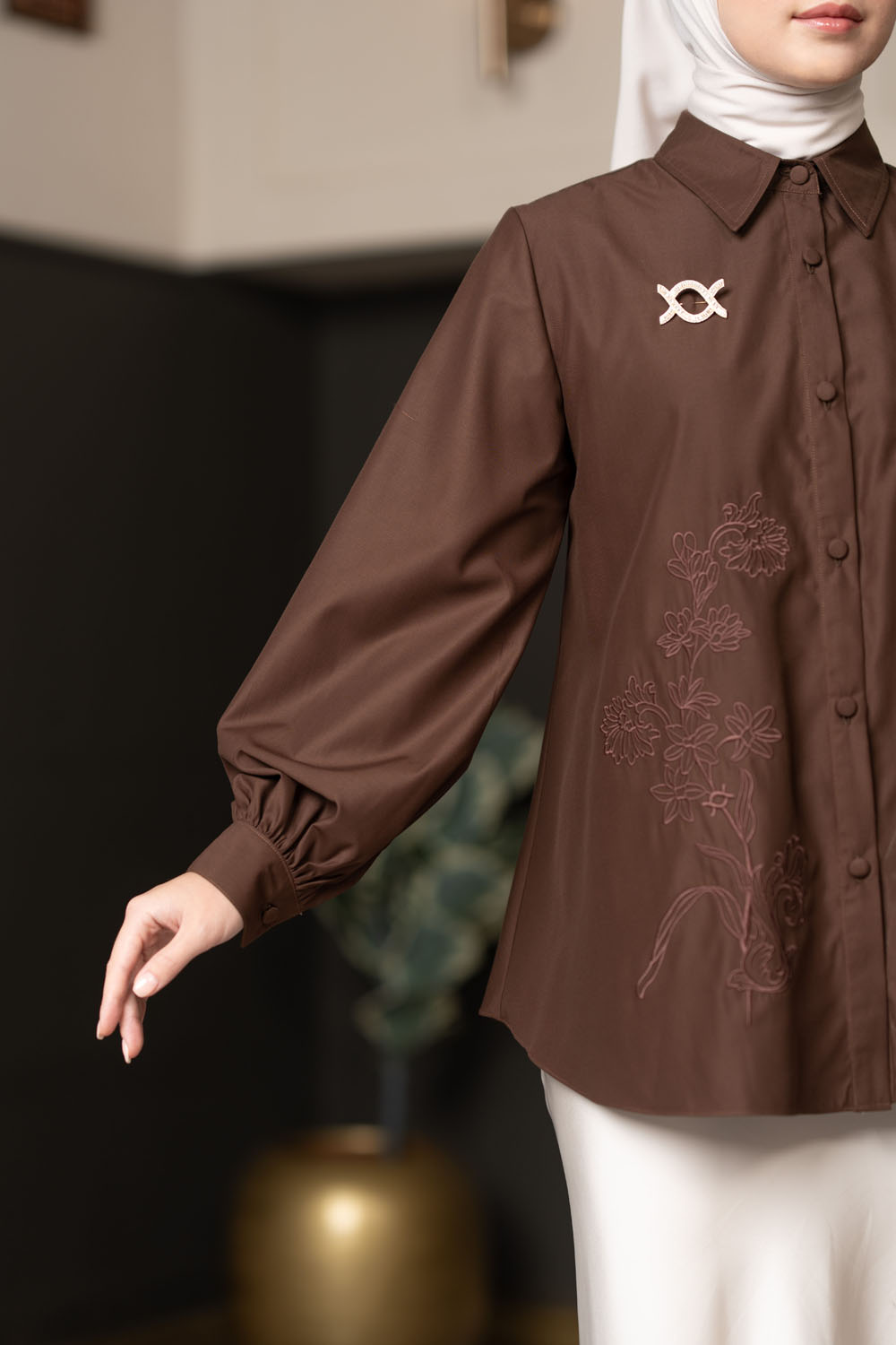 Lamia Shirt Major Brown