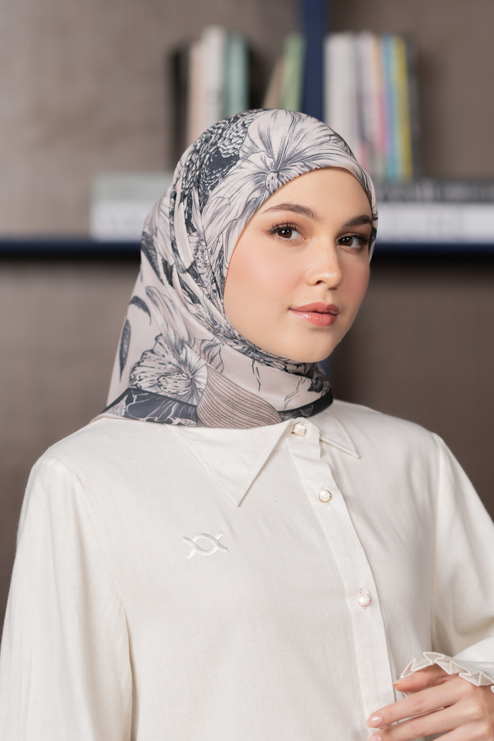 Veline Scarf