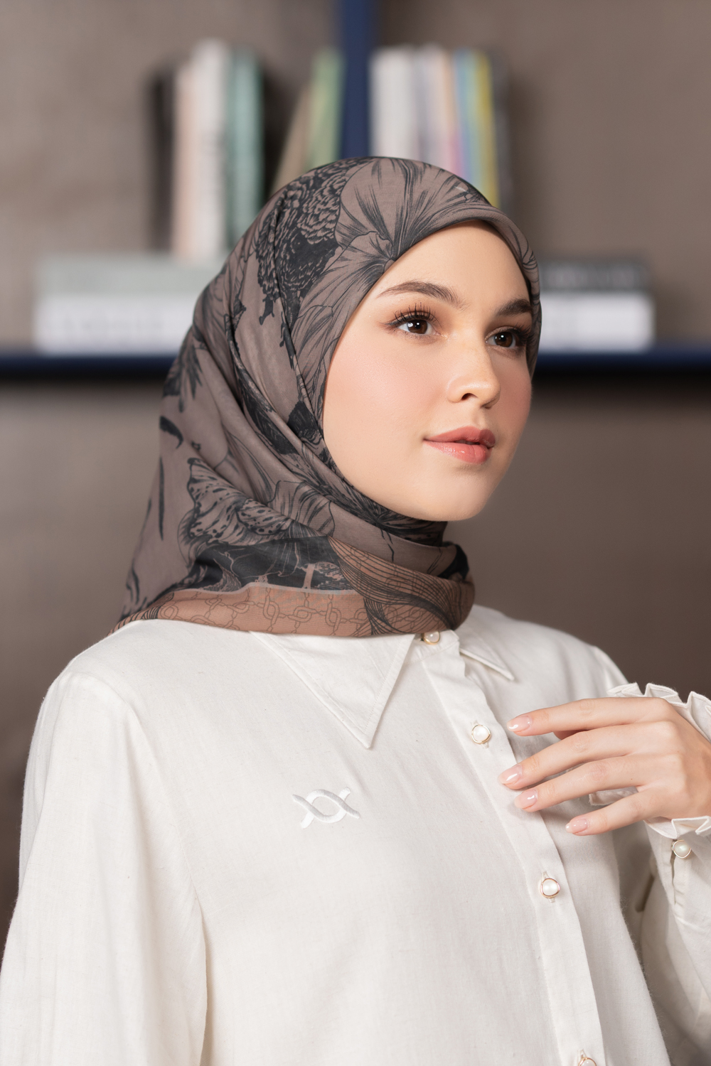 Veline Scarf