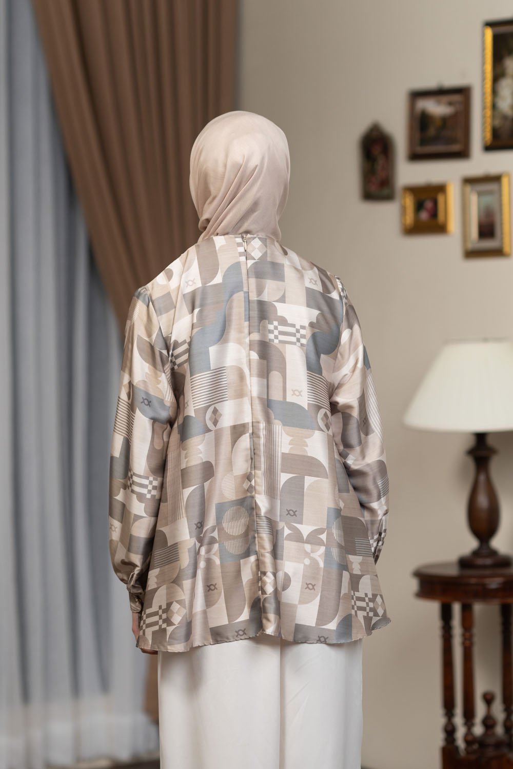 Gradine Blouse (Minor) Cafe Noir