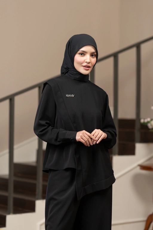 Crestella Blouse (Minor) Raven