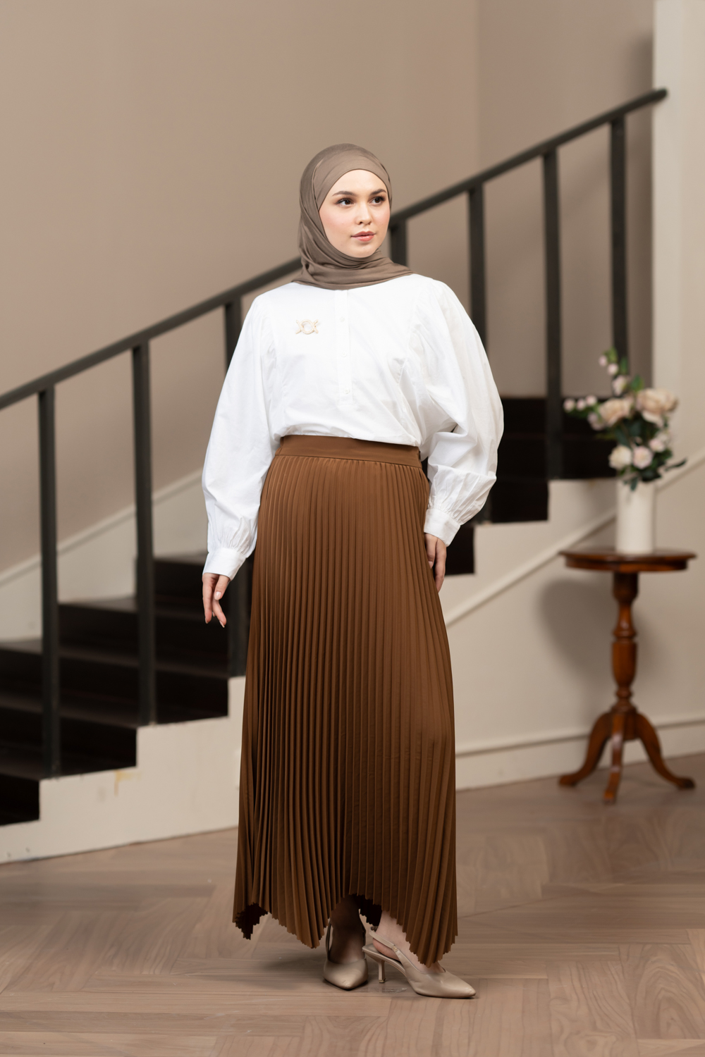 Lacy Skirt Toffee