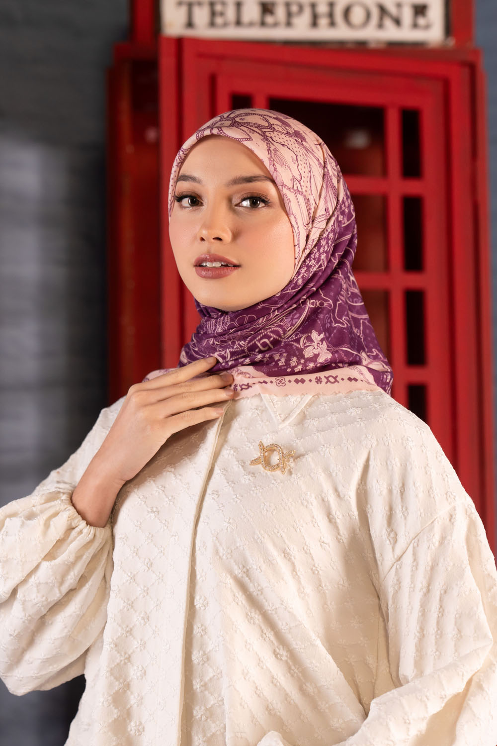 Marylin Scarf
