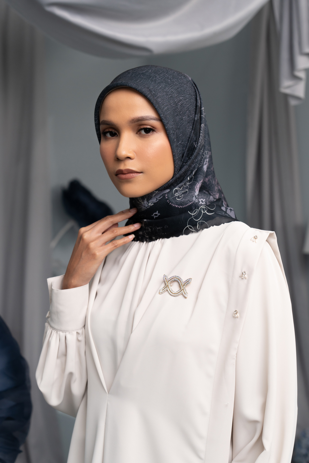 Adya Scarf