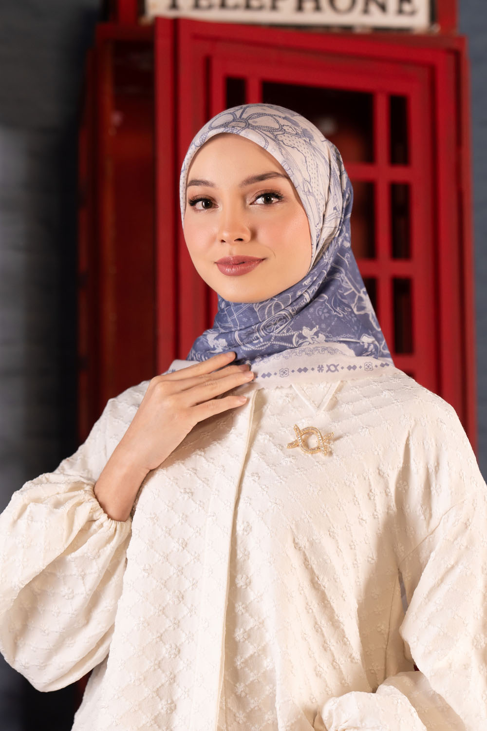 Marylin Scarf (Minor)