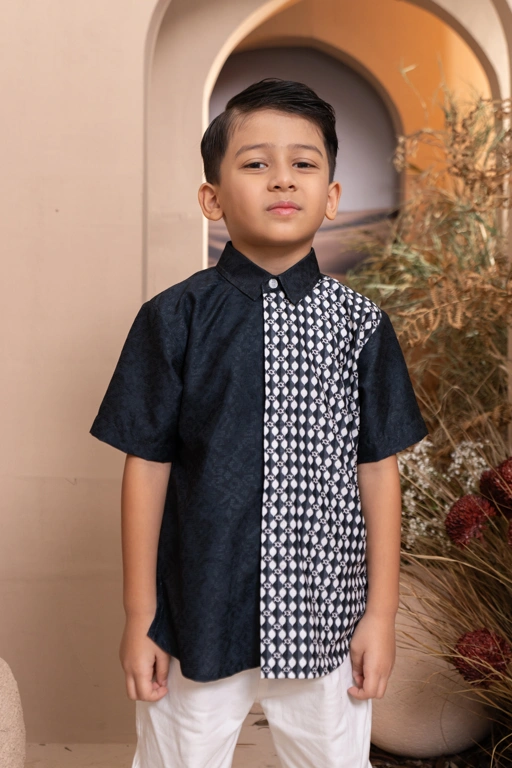 Image of Semantik Shirt Boy (Minor) Raven Light
