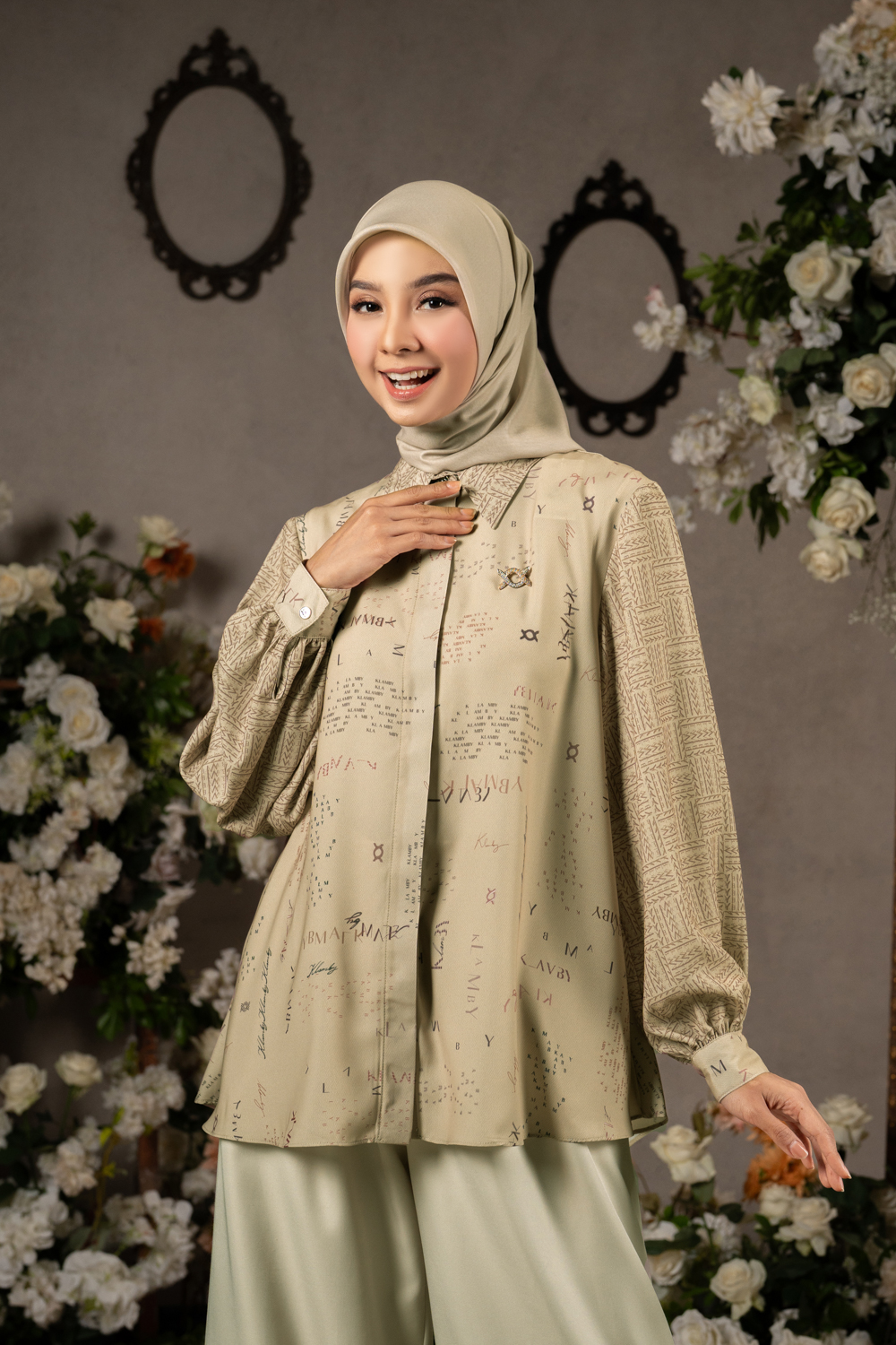 Aksalia Shirt (Minor)