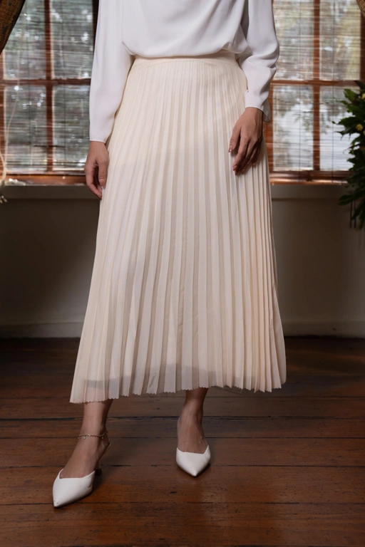 Image of Elle Pleated Skirt (Minor) Pear Sorbet