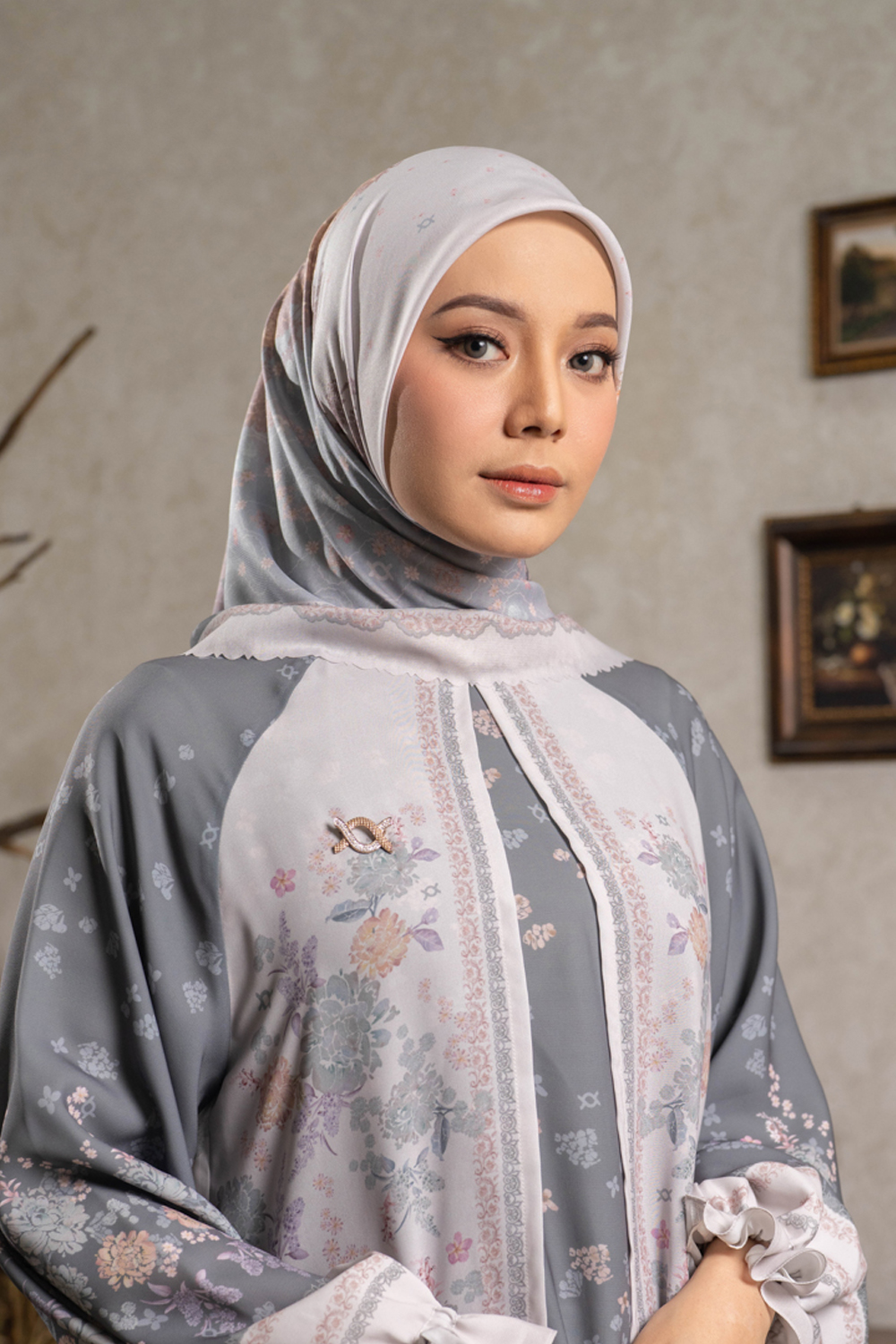 Nahira Scarf (Minor)